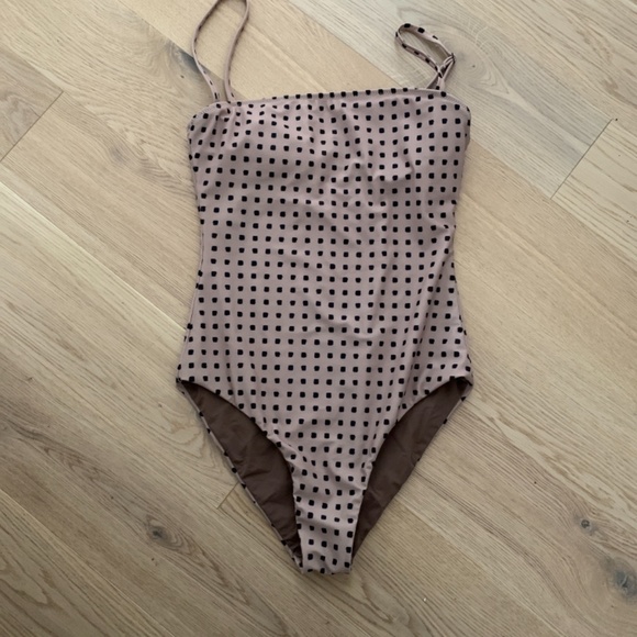 Daze dayz swimsuit - Picture 2 of 7